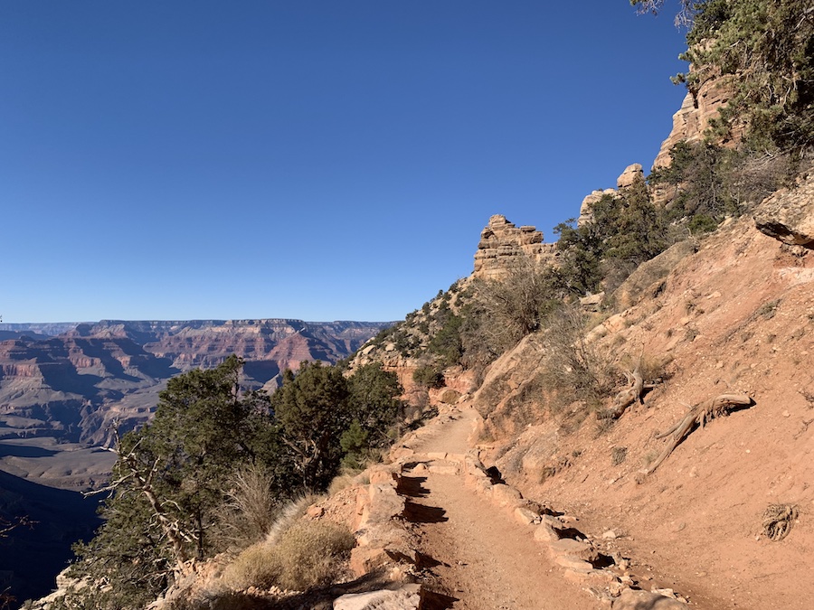 Photo of the groomed and easy to follow South Kaibab Trail.